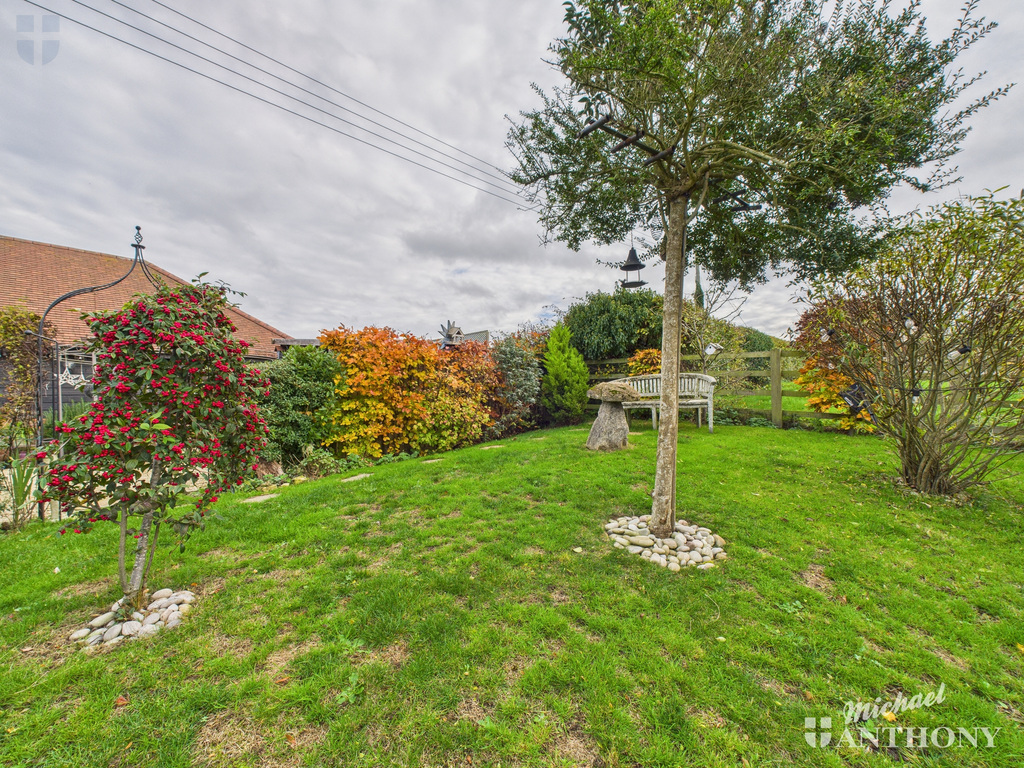 CAM03218G0-PR0822-ST