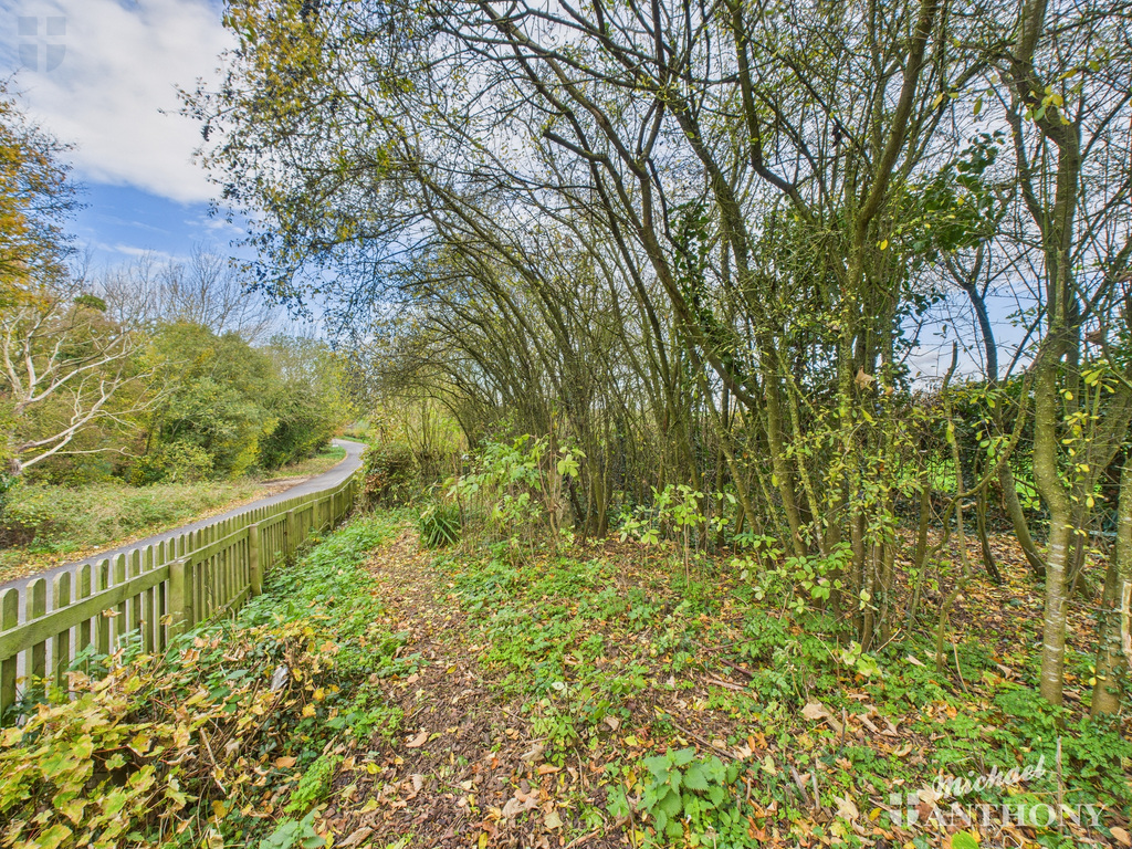 CAM03218G0-PR0822-ST