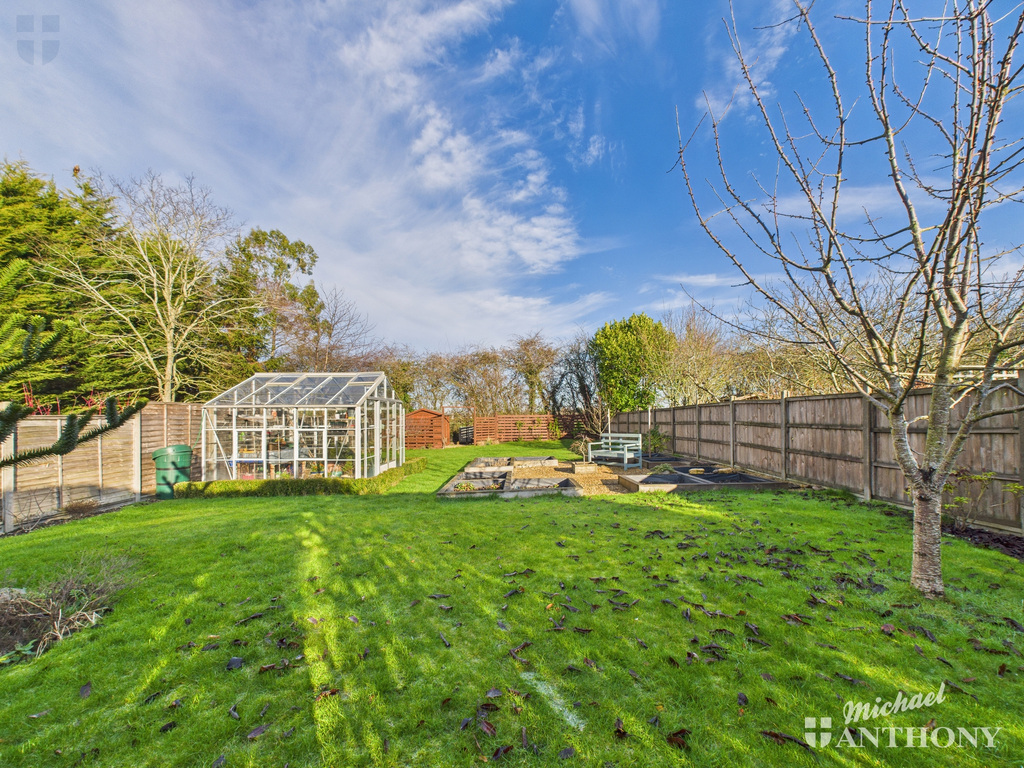 CAM03218G0-PR0867-ST