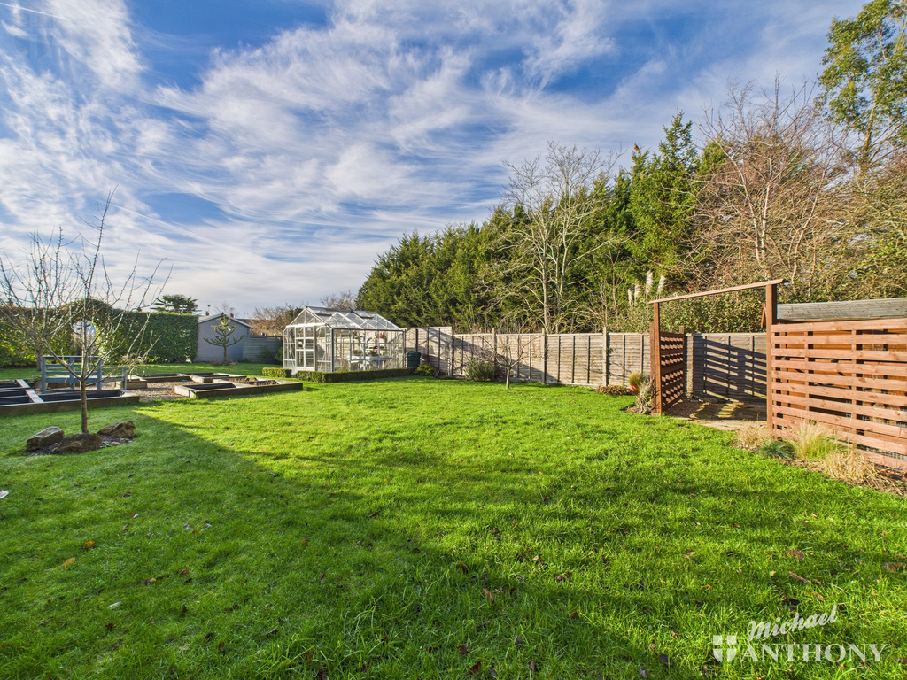 CAM03218G0-PR0867-ST