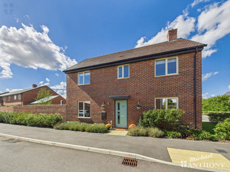 Broad Lane, Weston Turville, Buckinghamshire Image