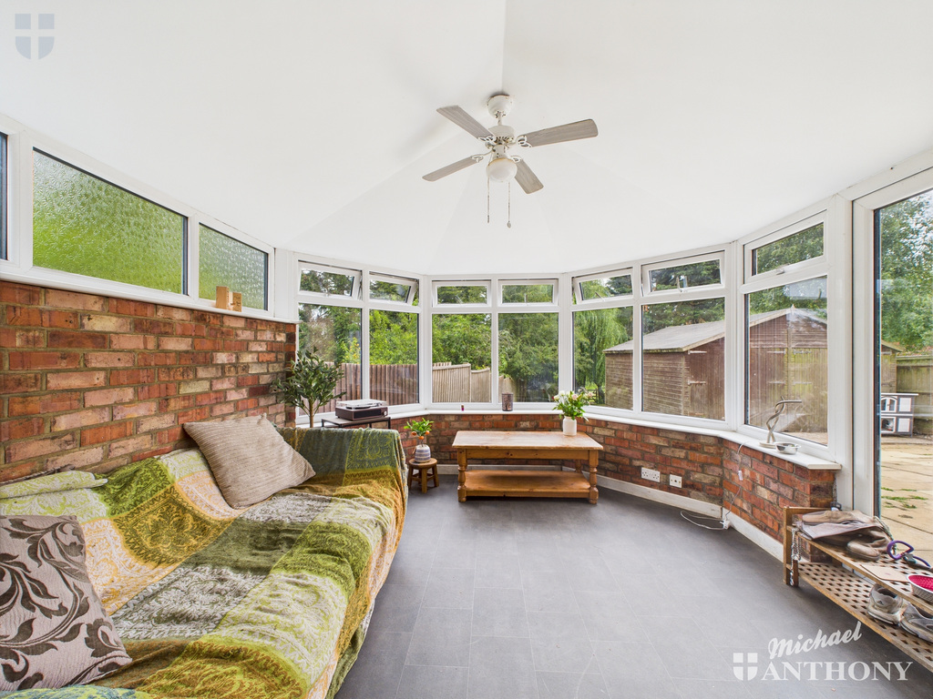 CAM02773G0-PR0312-ST