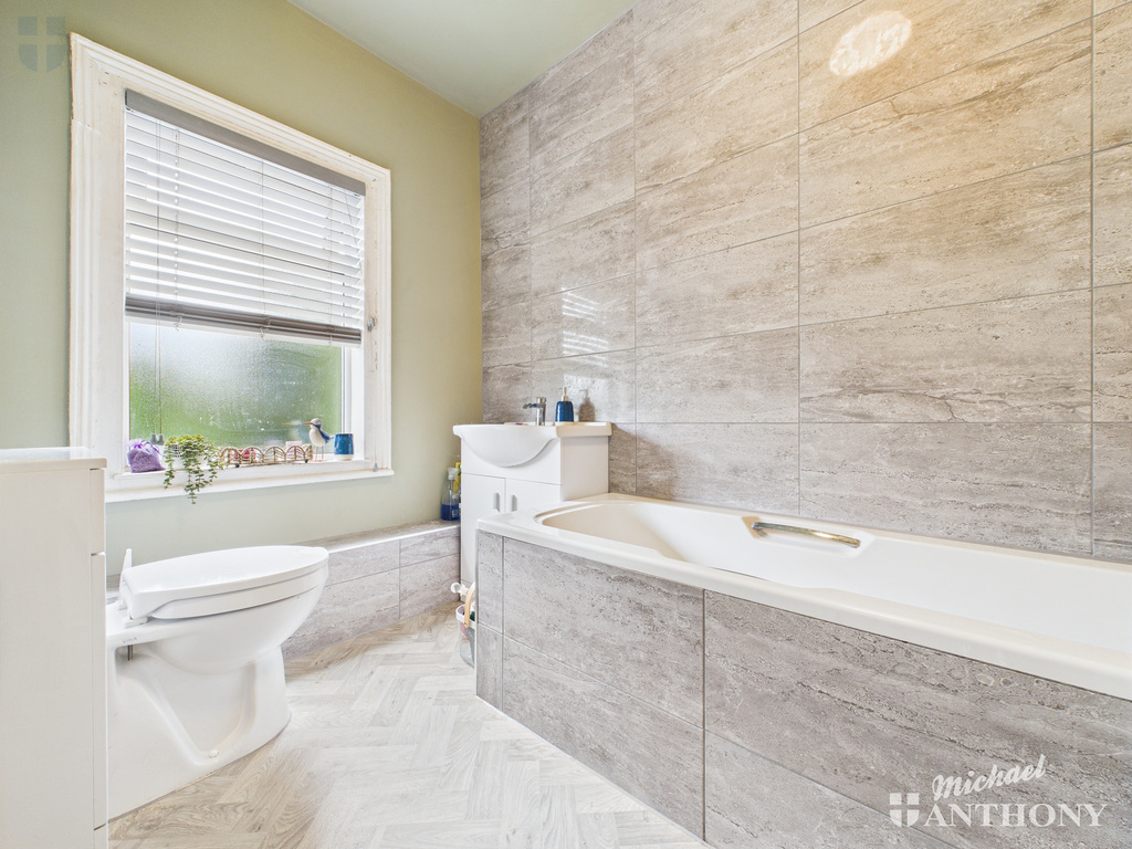 CAM02773G0-PR0312-ST