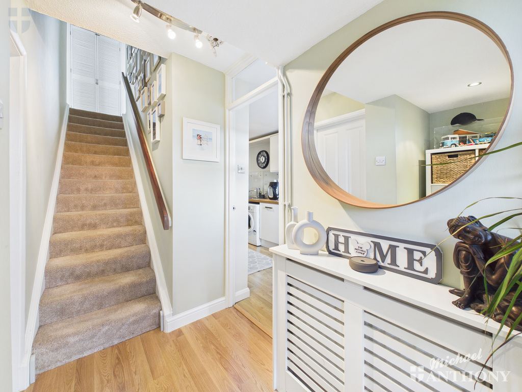 CAM03852G0-PR0563-ST