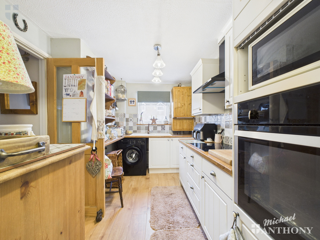 CAM03218G0-PR0877-ST