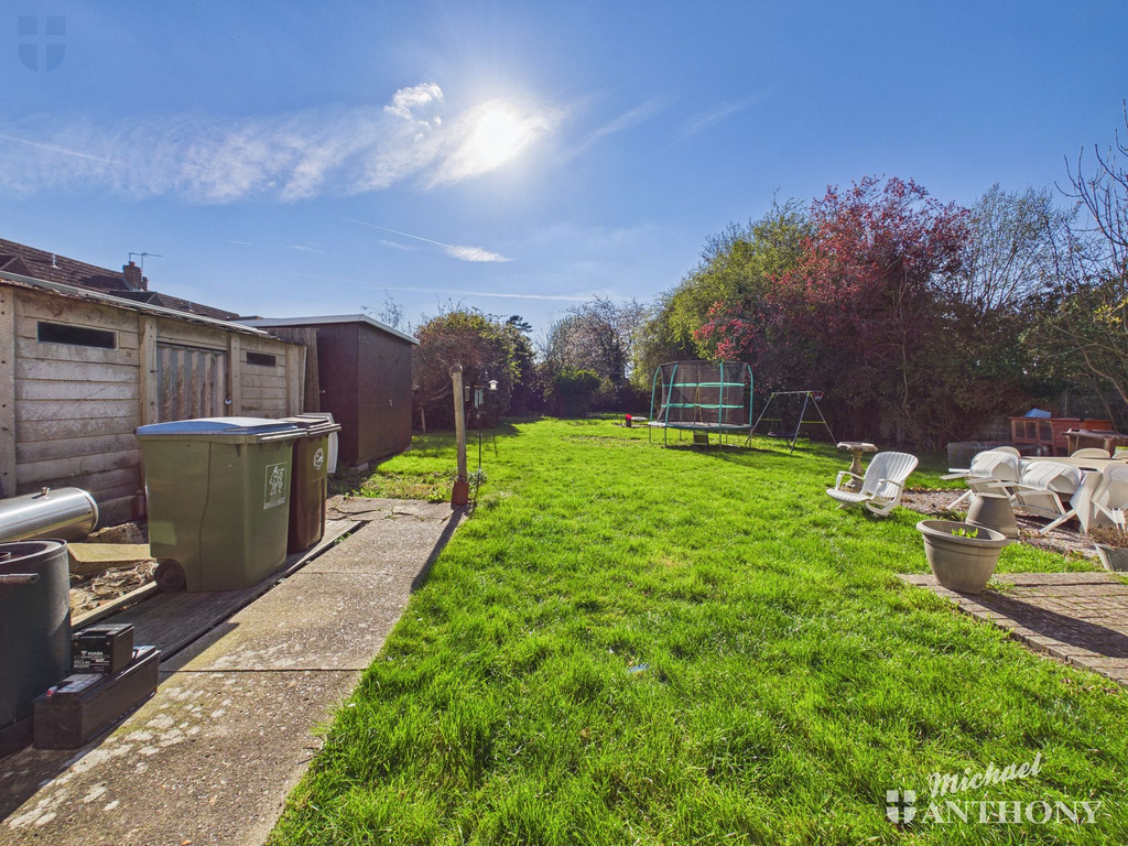 CAM03852G0-PR0613-ST