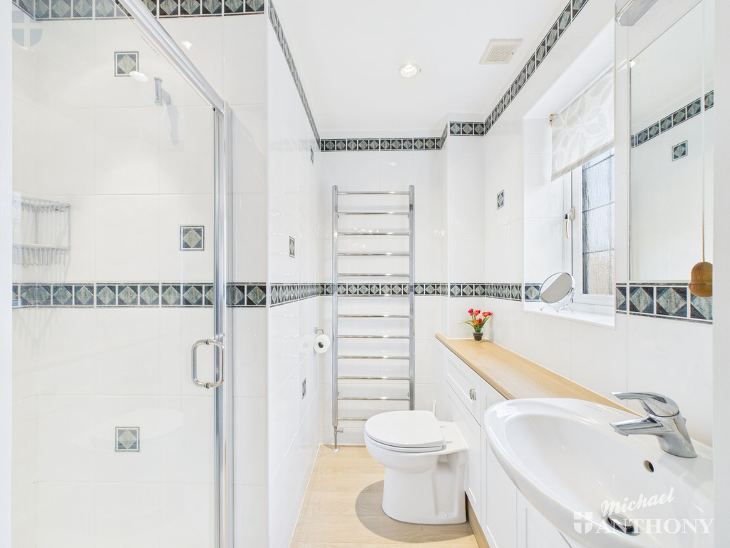 289b82b3bb2f4bc99828