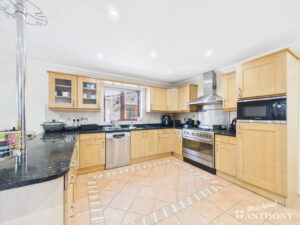 Wendover Road, Weston Turville