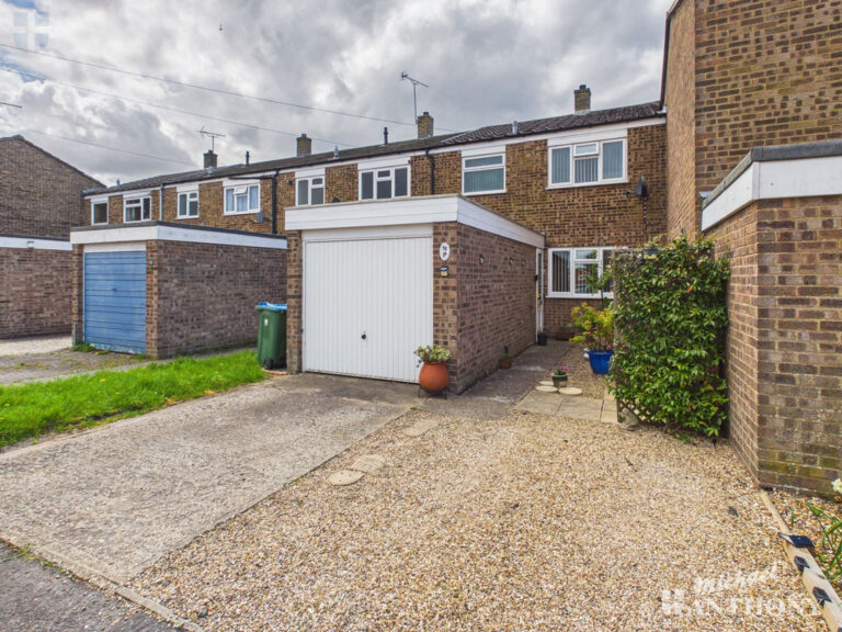 Orchard Close, Stoke Mandeville