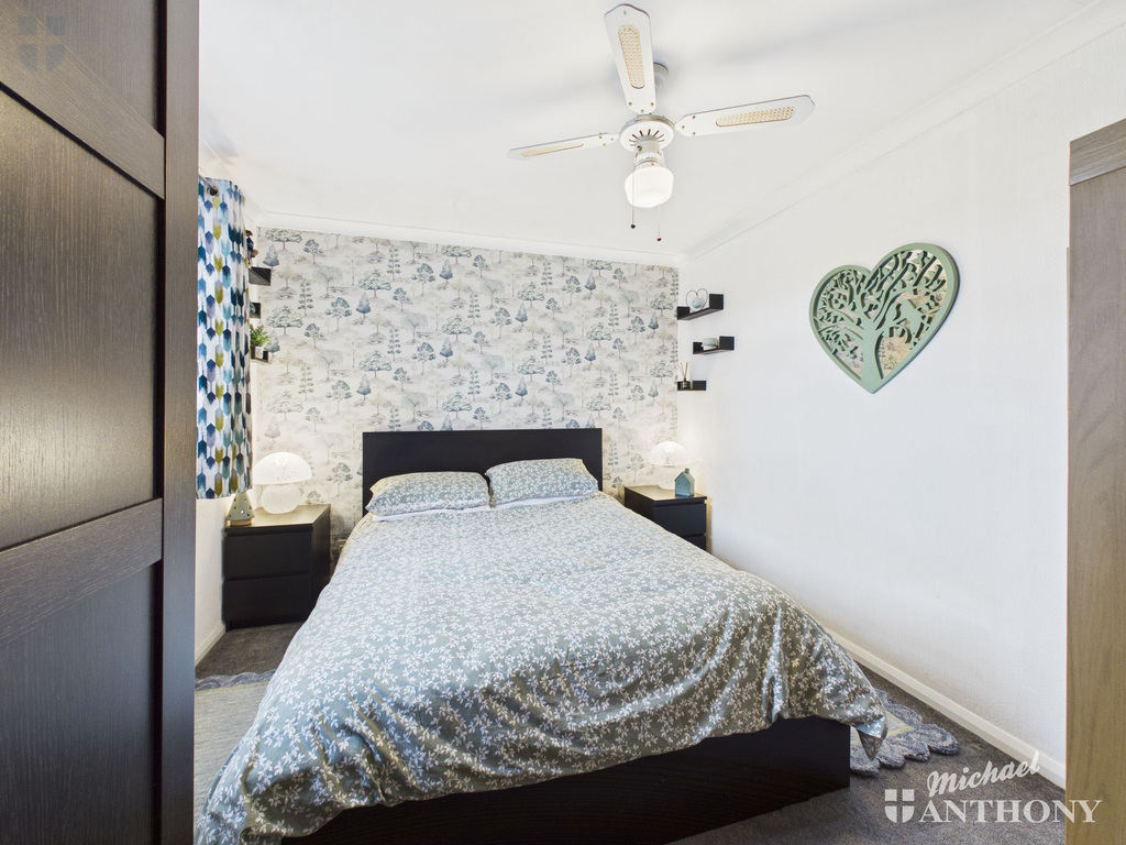 CAM03852G0-PR0626-ST