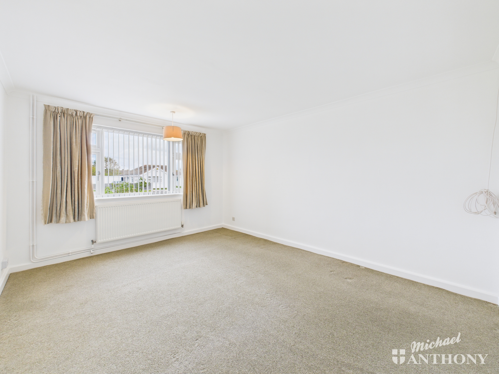 CAM03852G0-PR0457-ST