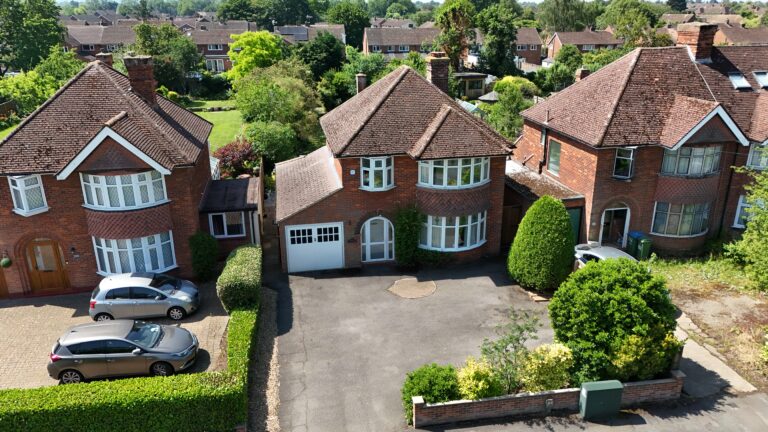 Tring Road, Aylesbury Image