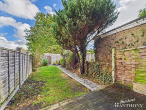 Overstrand, Aston Clinton, Aylesbury